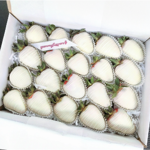 20pcs White Choc Lover Chocolate Strawberries Gift Box (Custom Wording)